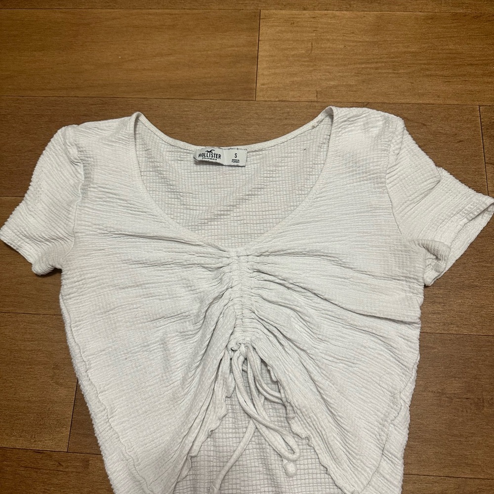 Hollister Cream Ruched Tie Front T-Shirt